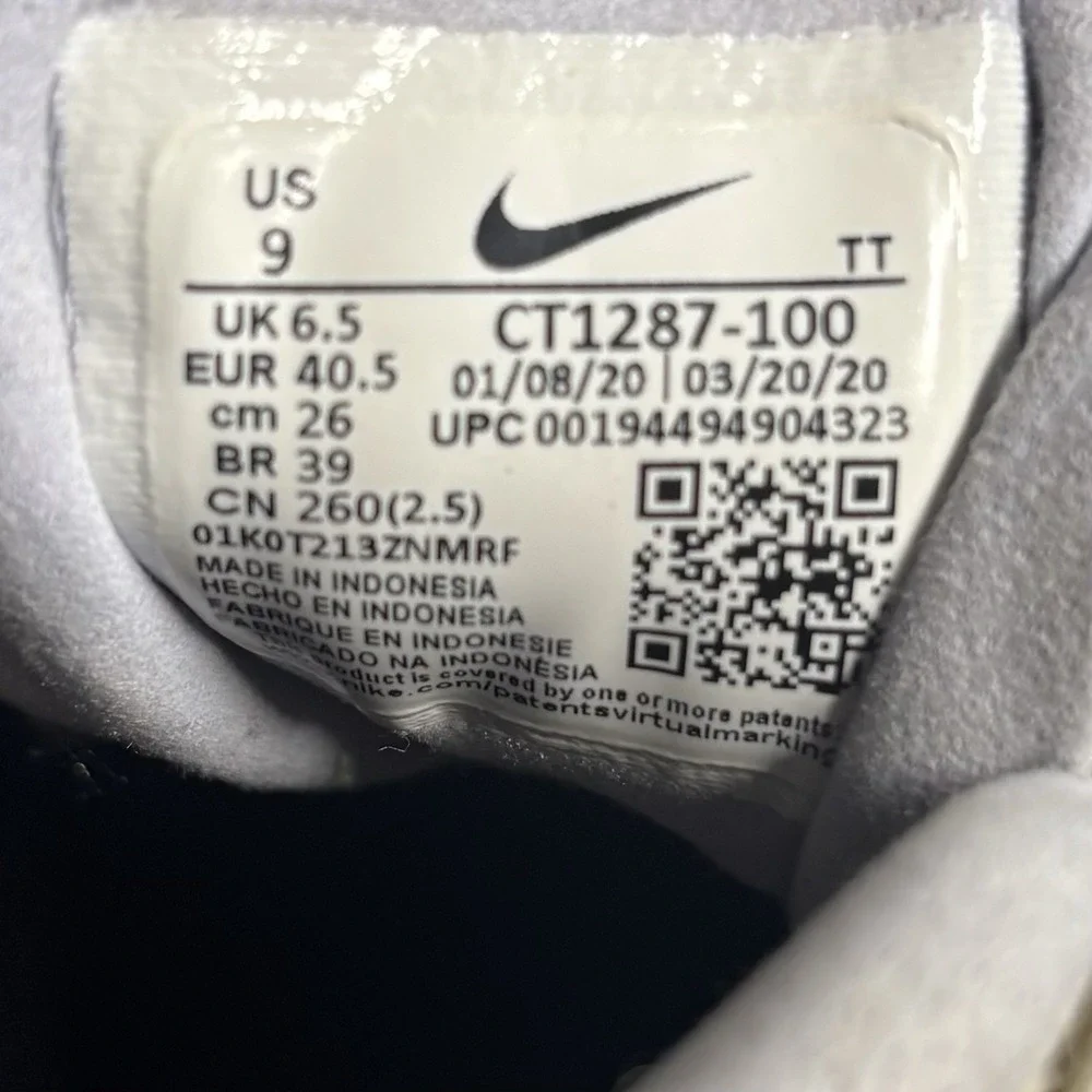 Nike Air Max 270 React CT1287-100 White Running Shoes‎ Sneakers Women's Size 9
